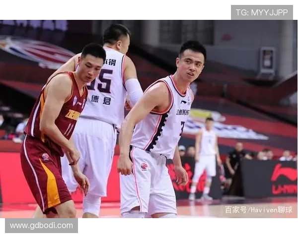 广州排球队与上海排球队速度对决赛后分析与复盘总结